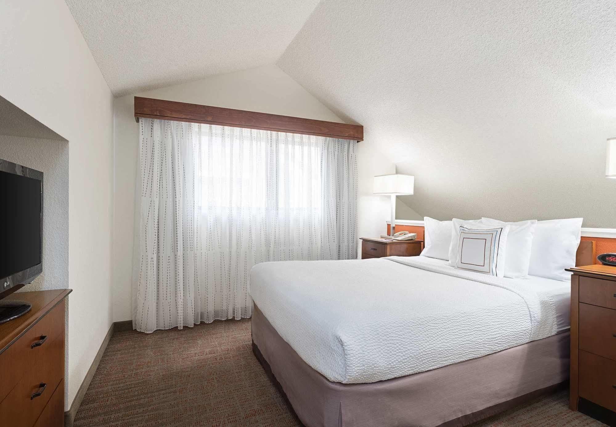 Residence Inn By Marriott San Diego Central Exterior photo